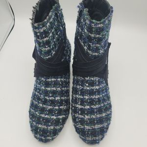 New Comfortview Women's Wide Width The Kimora Bootie 8.5WW Blue Plaid